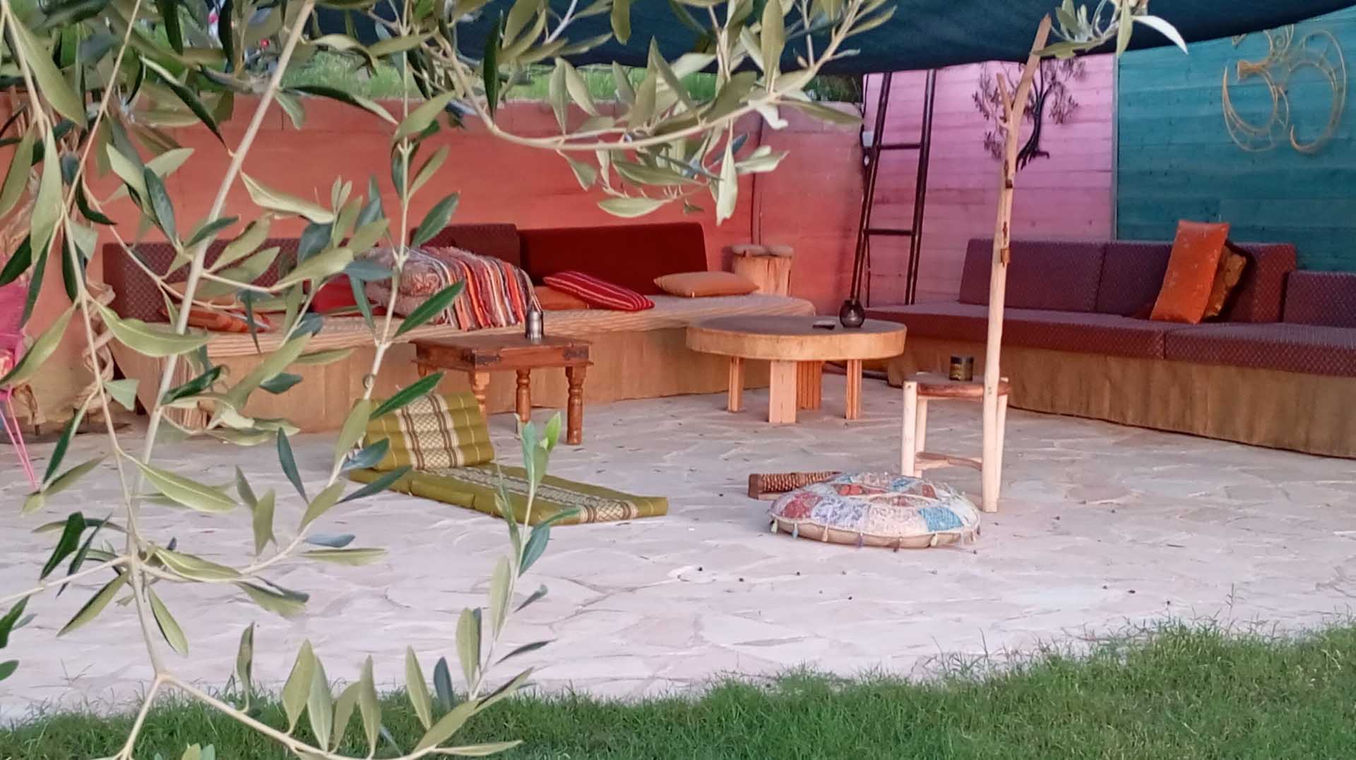 Yoga retreat στην Πρέβεζα, Ελλάδα. Το Nτίπζεν είναι ένα καταφύγιο χαλάρωσης και αναζωογόνησης στη φύση, με yoga και διαλογισμό